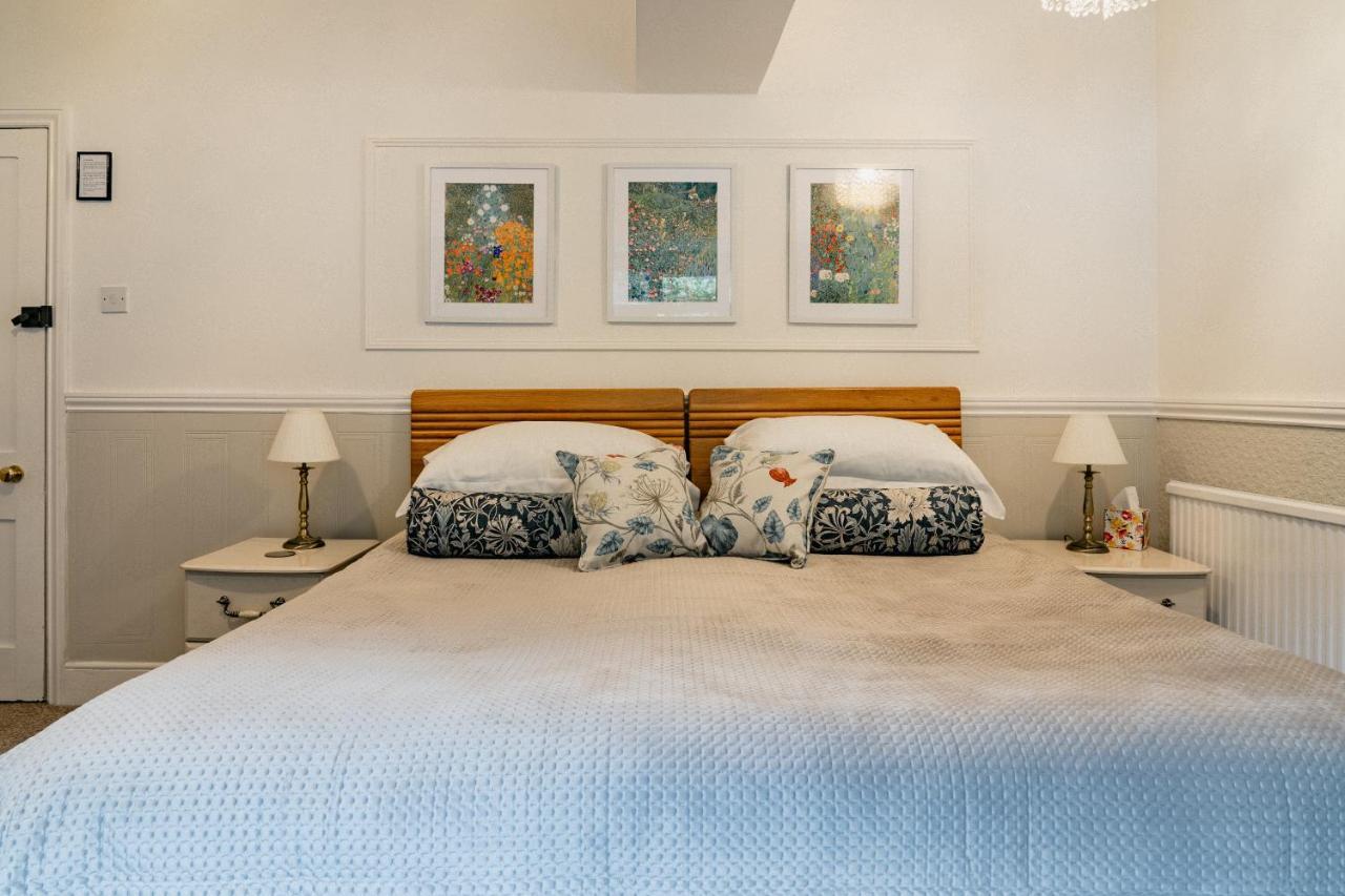 Bed and Breakfast Lee House Линтон Экстерьер фото