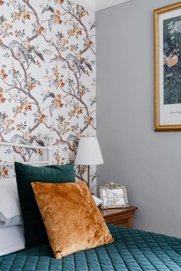 Bed and Breakfast Lee House Линтон Экстерьер фото